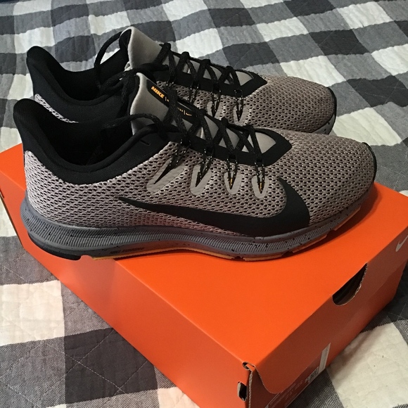 nike wmns quest se